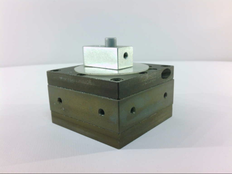 Arthur G Russell RA2A-000-000