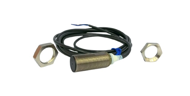 Omron E2A3-M18KS11-WP-B1 2M