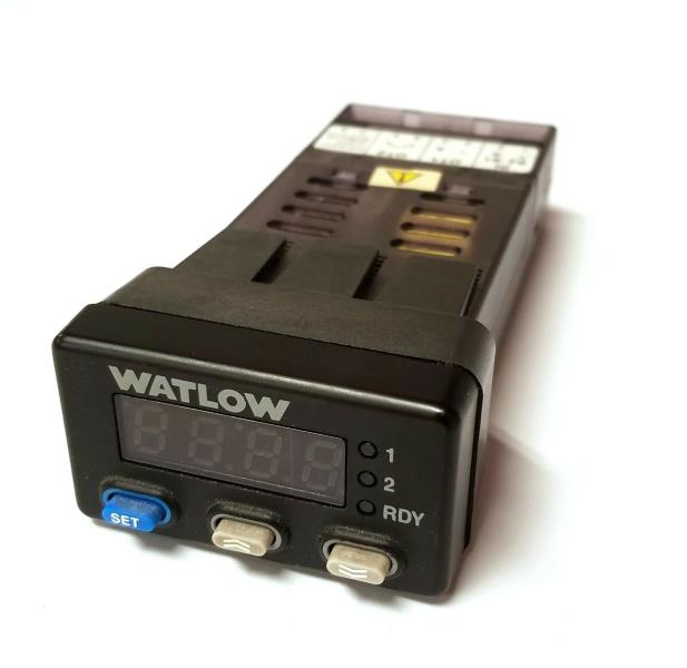 Watlow 935C-1CC0-BD0R