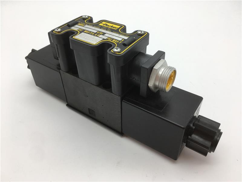 Parker D1VW4CNKCF-670X4772