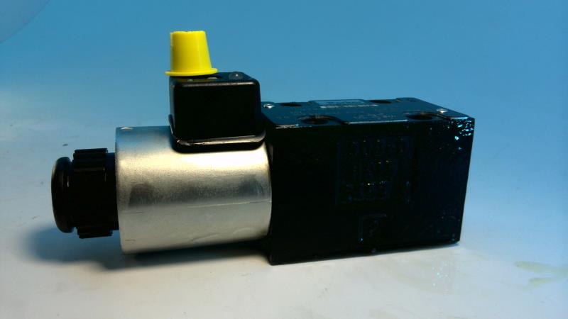 Parker D1VW001FNJDLJ5